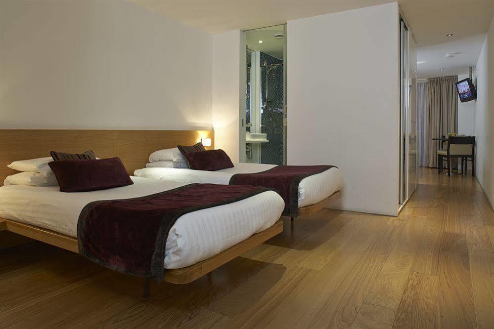 By Marriott Tower Bridge Отель 4*